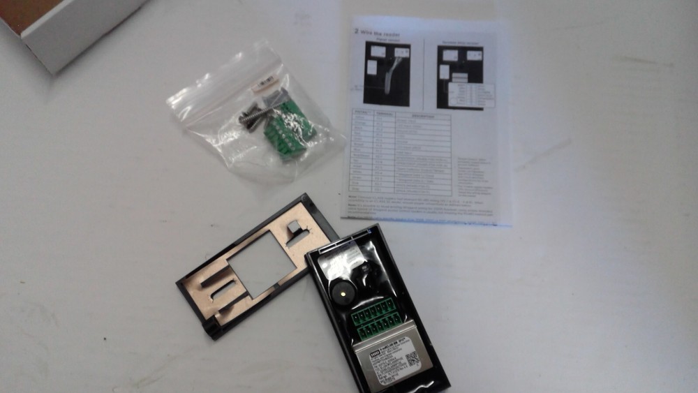 HID 900PMPTEKMAOGA Mini Mullion Contactlesssmart Card Reader