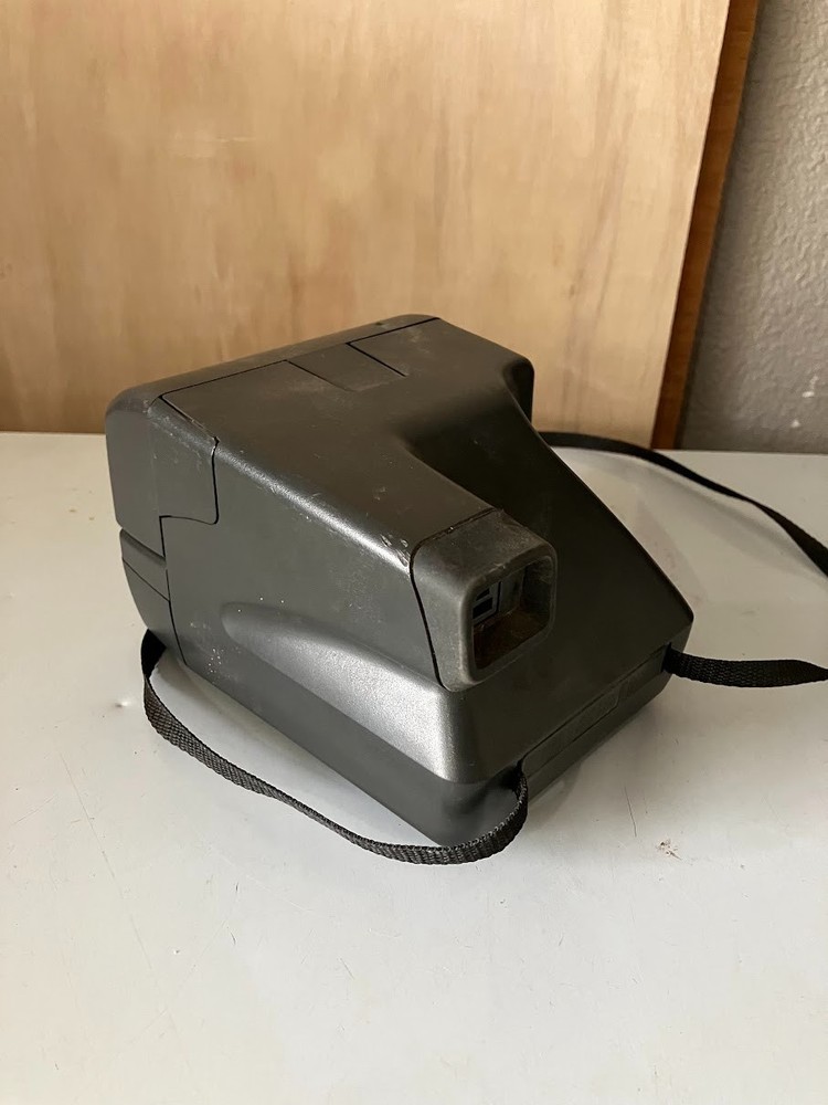 Polaroid One Step Close Up 600 Camera-Strap - Untested FREE SHIPPING