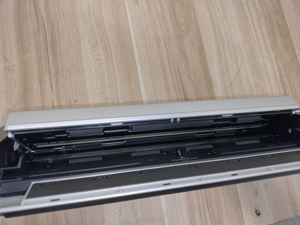 Plustek MobileOffice D428 600dpi Duplex Handheld Sheetfed Scanner