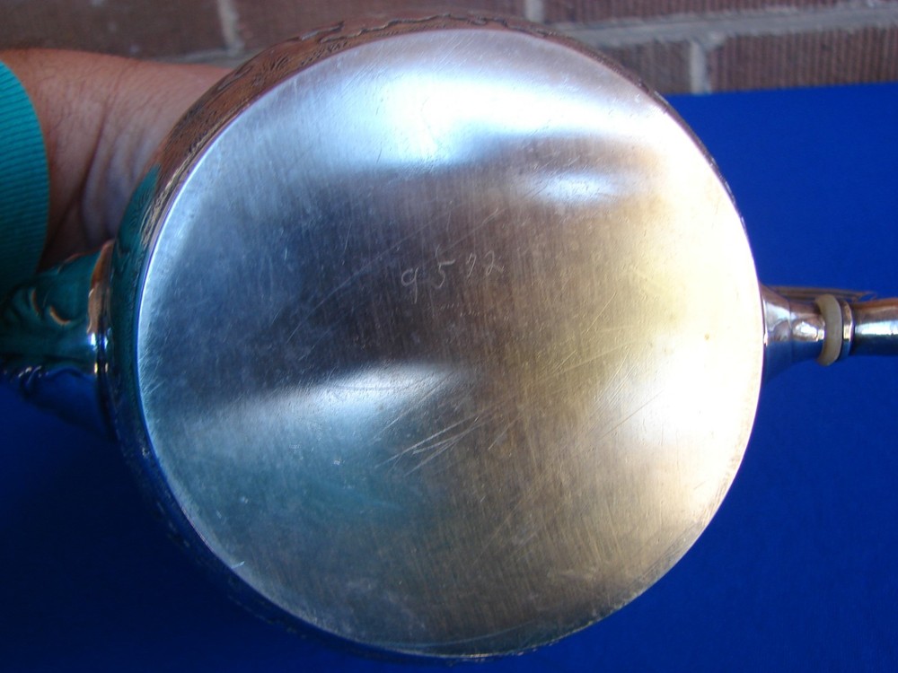 ANTIQUE REED AND BARTON 3 PIECE SILVER PLATE TEA SET