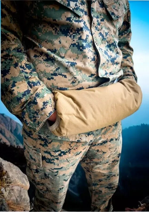 Wild Things Knuckle Roaster Hand Warmer Coyote Brown USMC NIW Made In USA