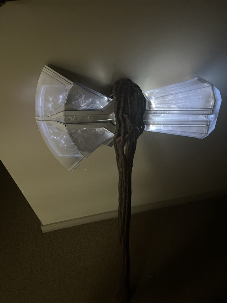 Marvel legends avenger endgame Thor’s Storm breakers electronic axe
