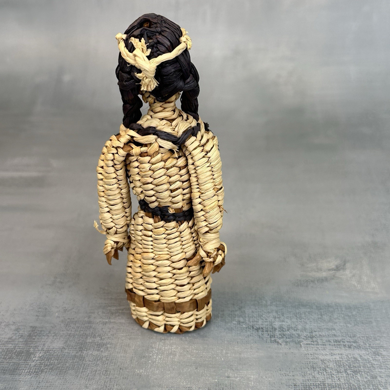 Vintage Native American Skokomish / Yakama Basketry Basket Doll Woman Dress 6”