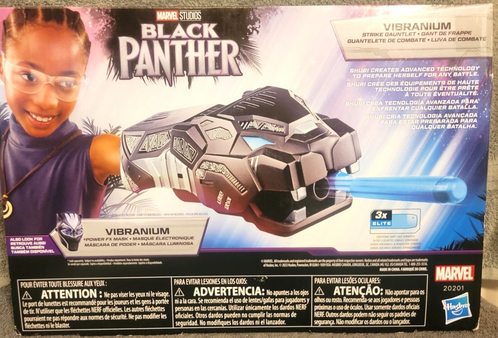 MARVEL BLACK PANTHER VIBRANIUM STRIKE GAUNTLET includes 3 darts