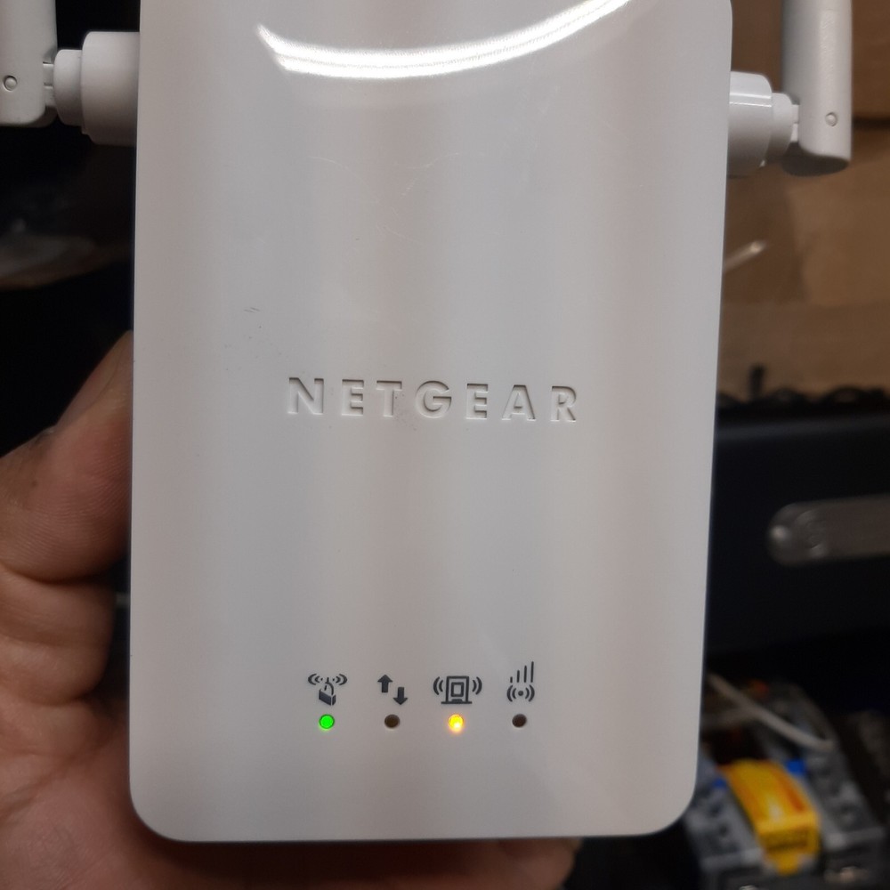 NETGEAR Universal Wifi Range Extender WN3000RP White