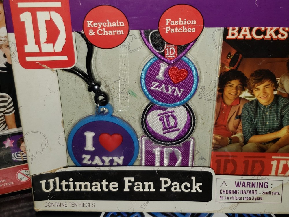 ONE DIRECTION MERCH 2 SETS LOCKER DECOR & Backstage Featuring ZAYN in Pkgs RARE