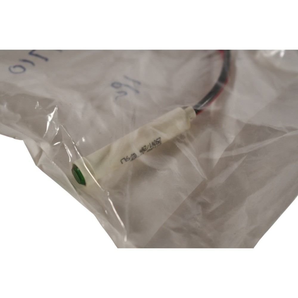 NEW VCC 2113A5 Panel Mount Indicator Lamps GREEN DIFFUSED 5/16'' MOUNTING HOLE