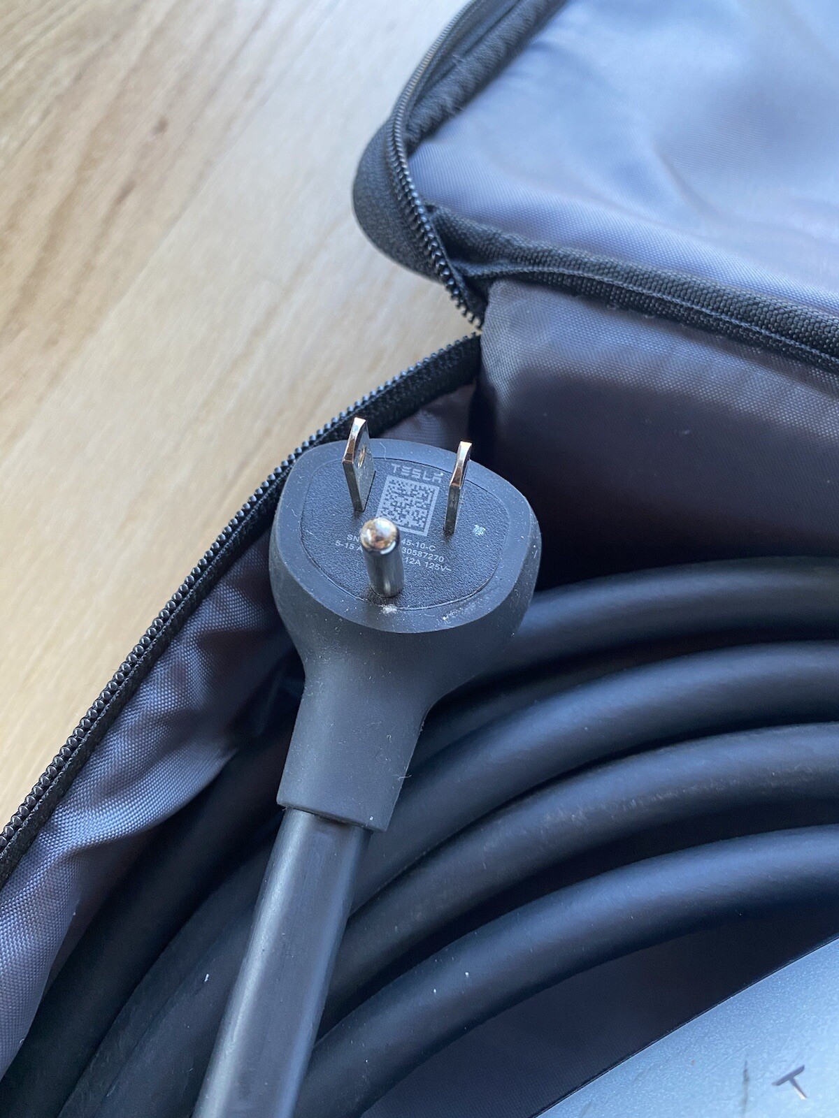 2023 2022 Tesla Model Y 3 S X Charger Gen 2 Mobile Connector EV charging kit OEM