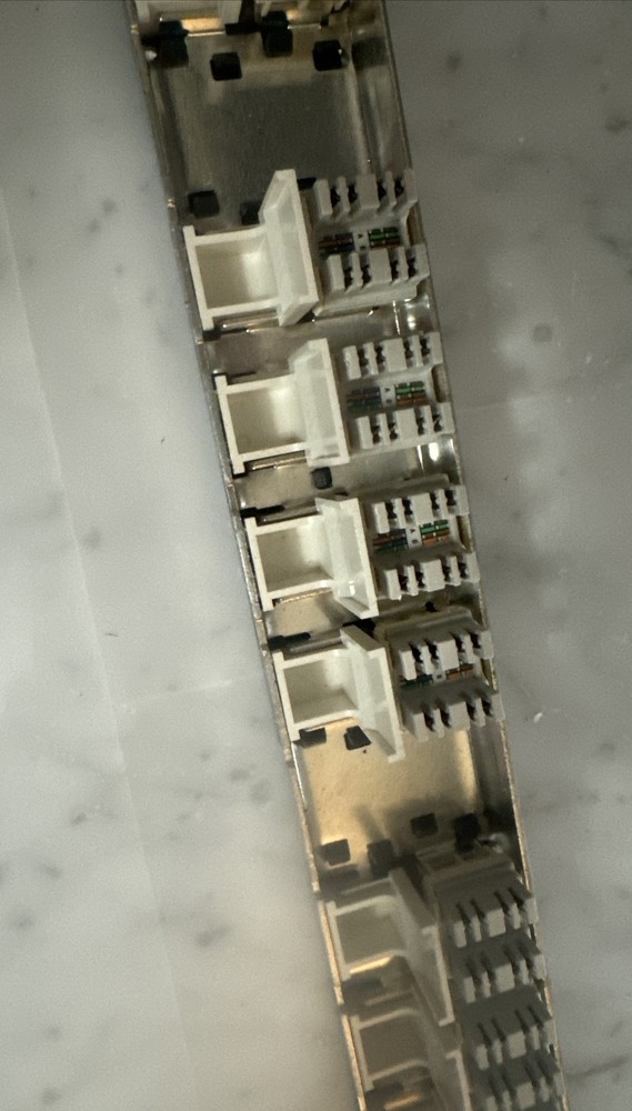 Krone Modular CAT5 Patch Panel With 12 Jacks And 12 Blanks Keystone Rack Mount