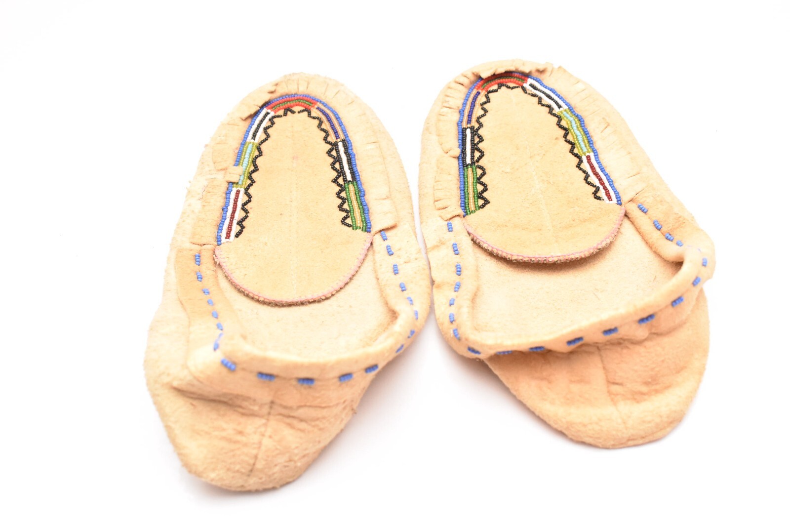 Vintage Native American Lakota Sioux Leather Beaded Moccasins 9"