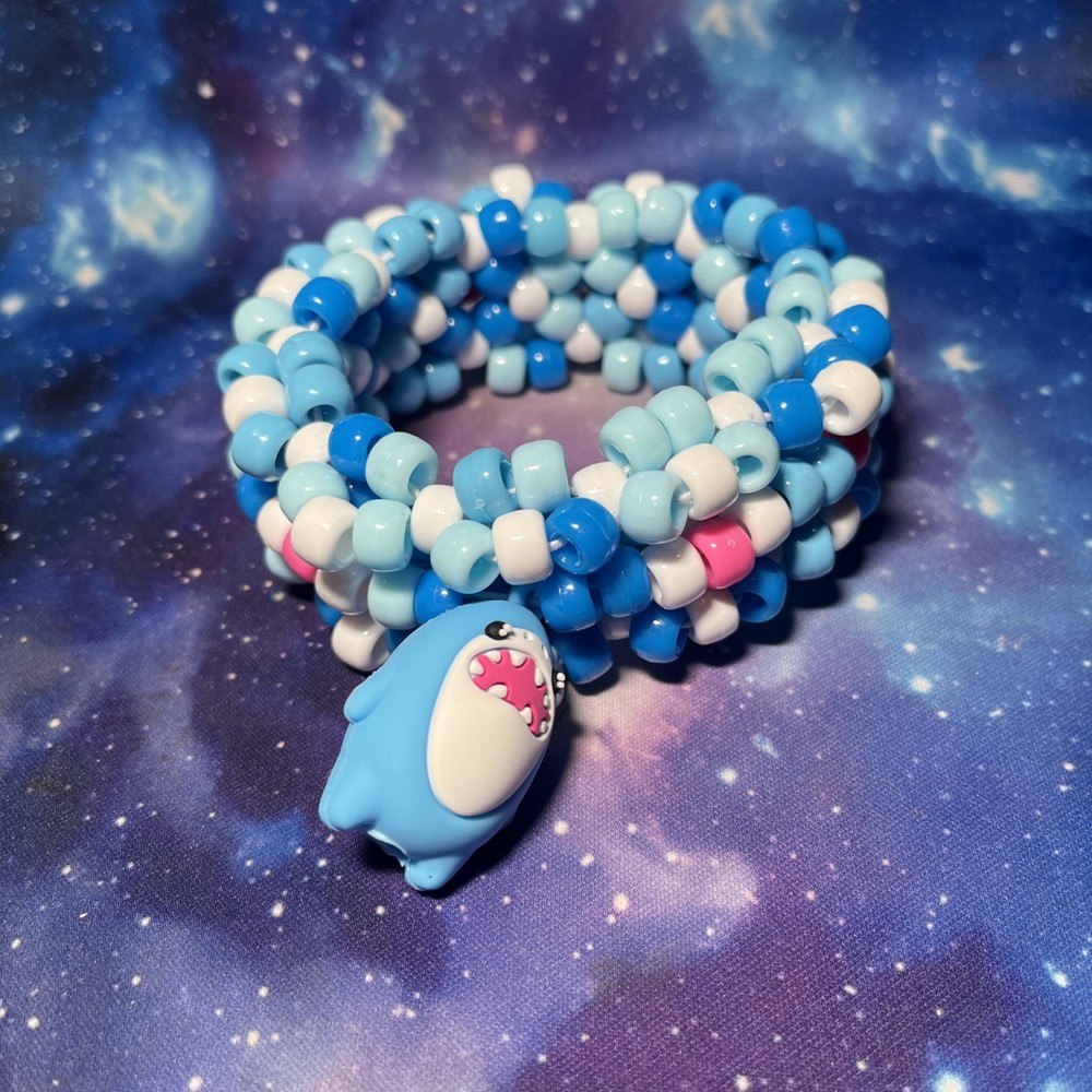 Small Kandi Shark Rotater Cuff