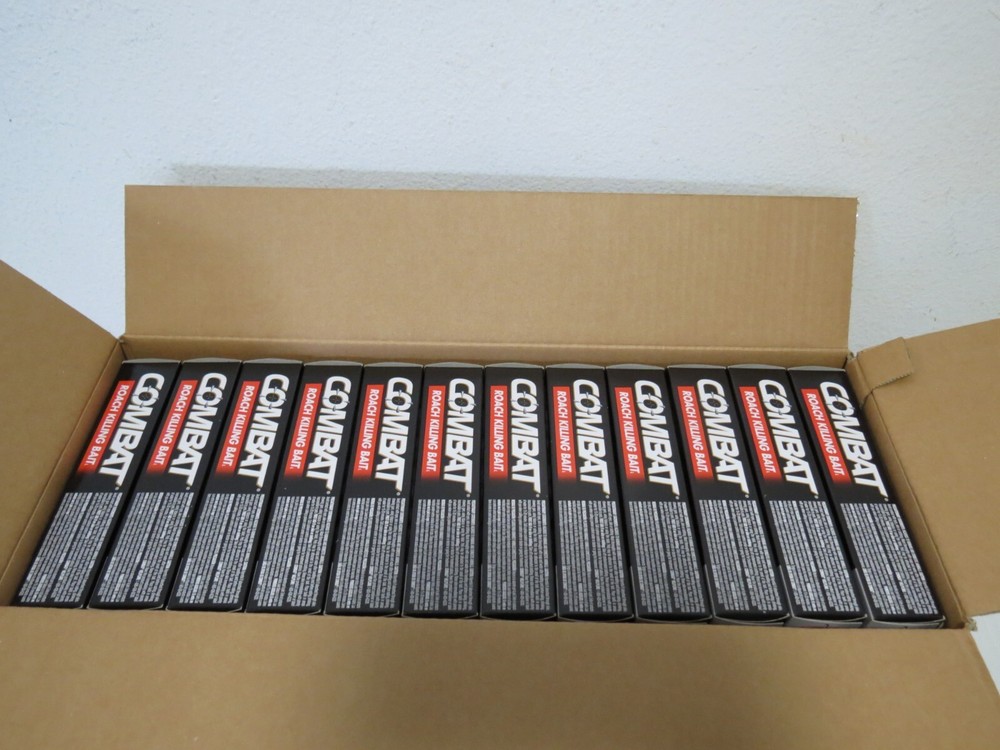 Combat Roach Killing Bait for Large Roaches, Package Includes 8 Stations 12 Pack
