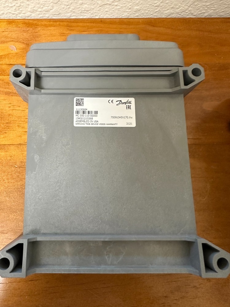 DANFOSS CONTROLLER MC 050 110 00000 - New old stock