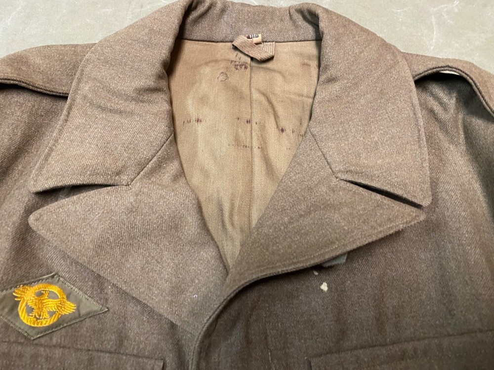 ORIGINAL WWII US ARMY EM NCO M1944 CLASS A IKE JACKET- MEDIUM, 40R
