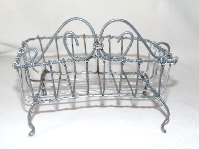 Vintage Hand Made Primitive COILED WIRED Kitchen SOAP DISH HOLDER, #2
