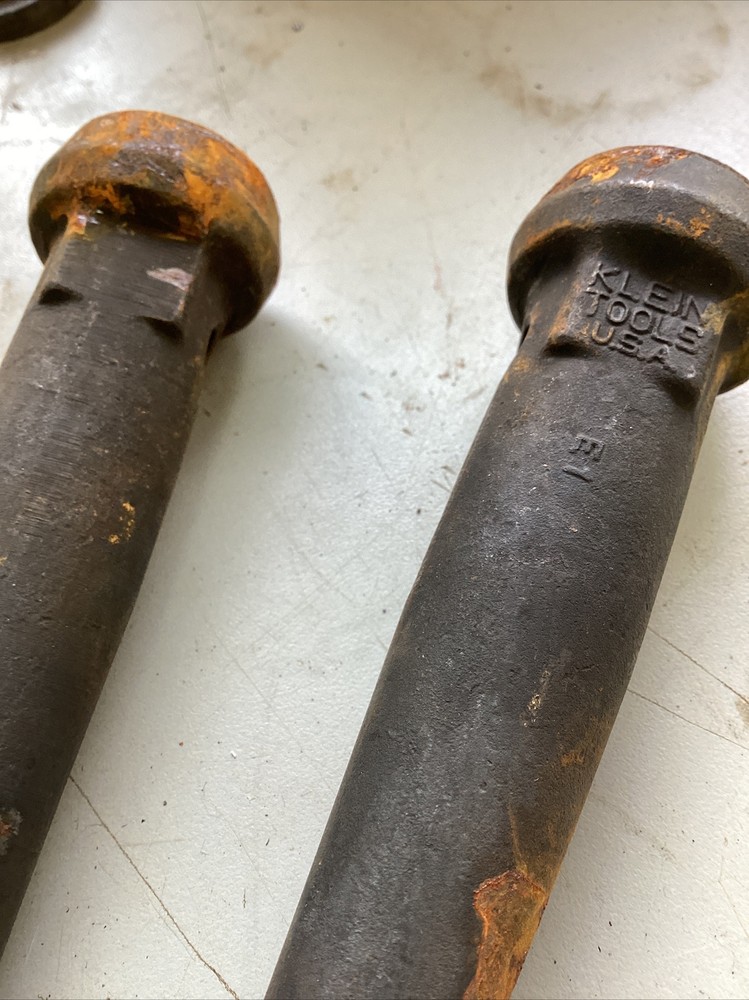 2 Klein Tools 3256TT Broad Head Bull Drift Pin with Tether Hole, 1-1/16”