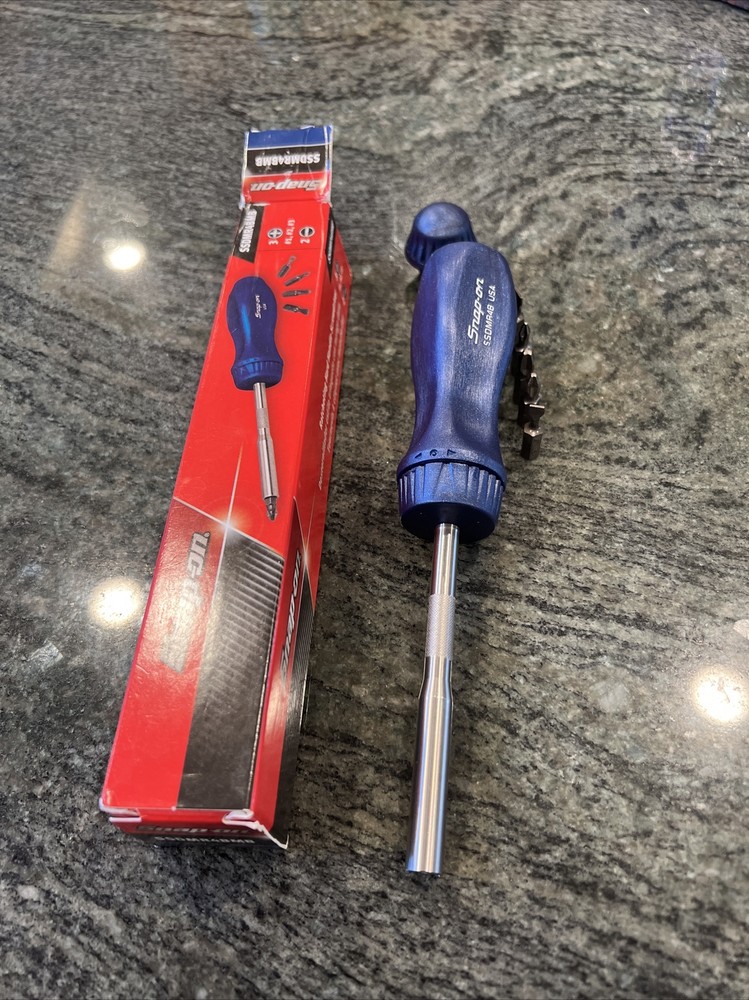 Snap On ssdmr4bmb ratcheting screwdriver with 5 bits power blue