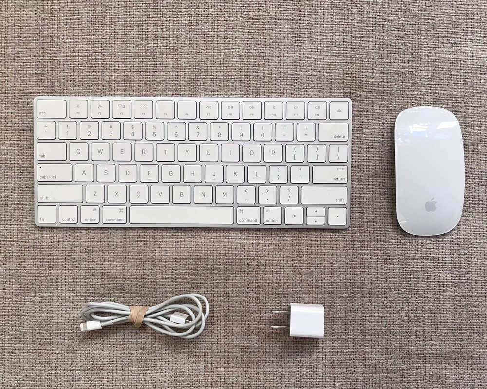 Apple A1644 Magic Keyboard A1657 Magic Mouse 2 + Charger + Cable