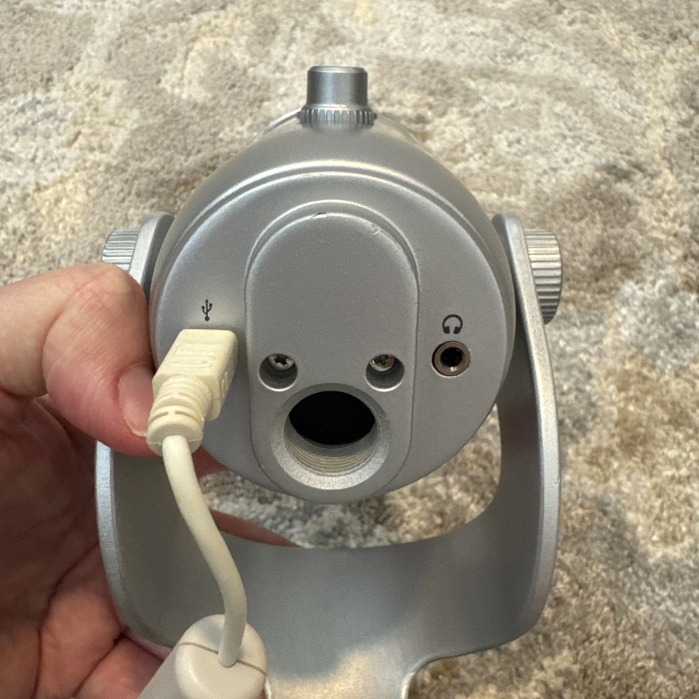 Logitech Blue Yeti USB Microphone Silver With Stand Tested Working