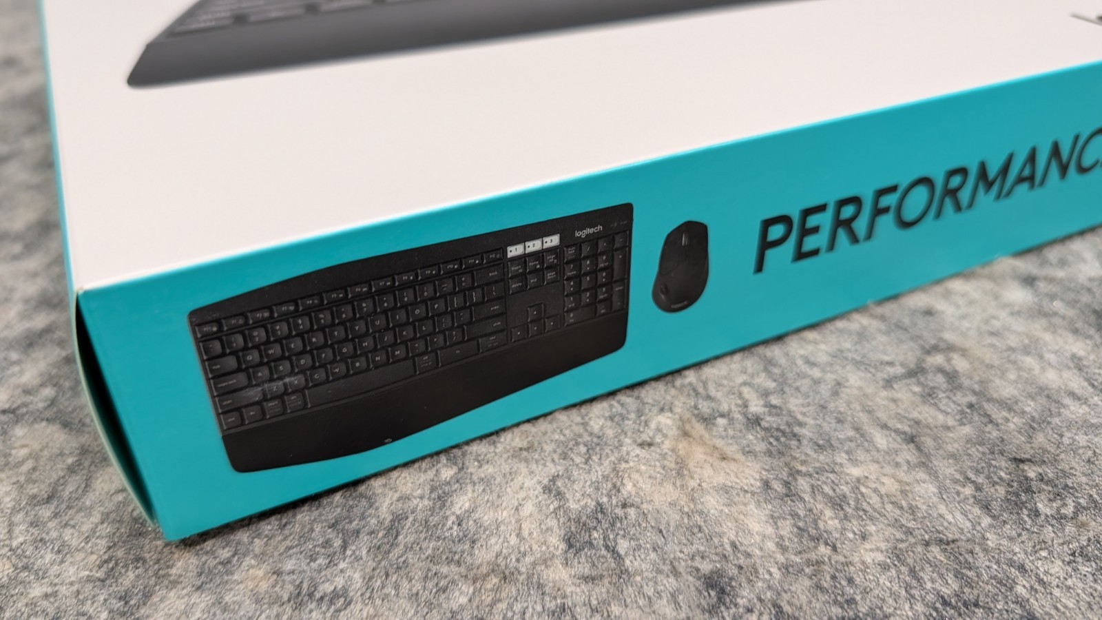 Logitech MK850 Performance Wireless Keyboard Mouse Combo Unifying USB K850 M720