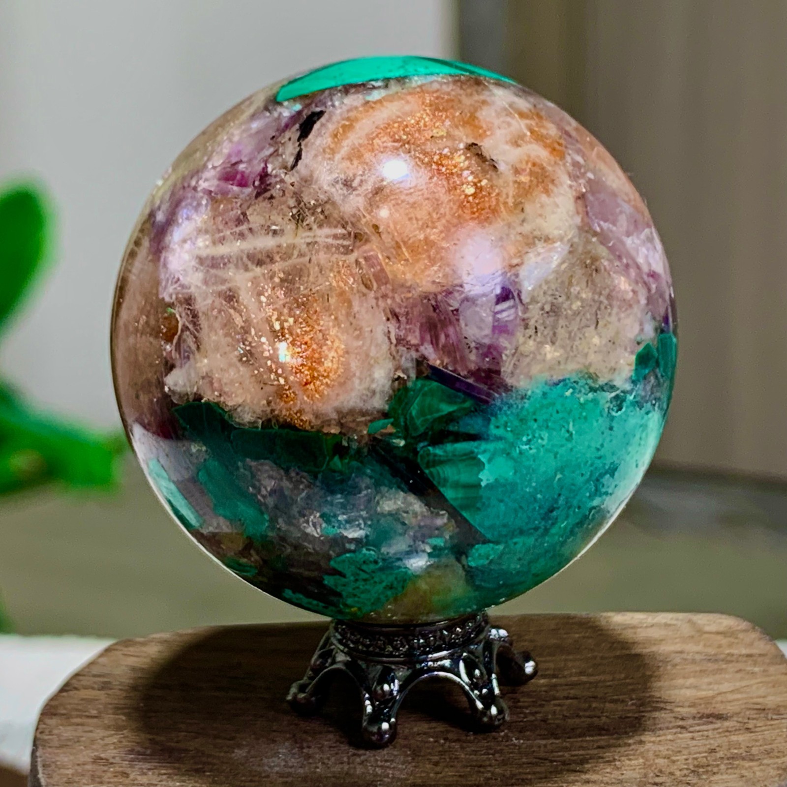 85G Newly discovered rare malachite purple mica symbiotic sphere restoration