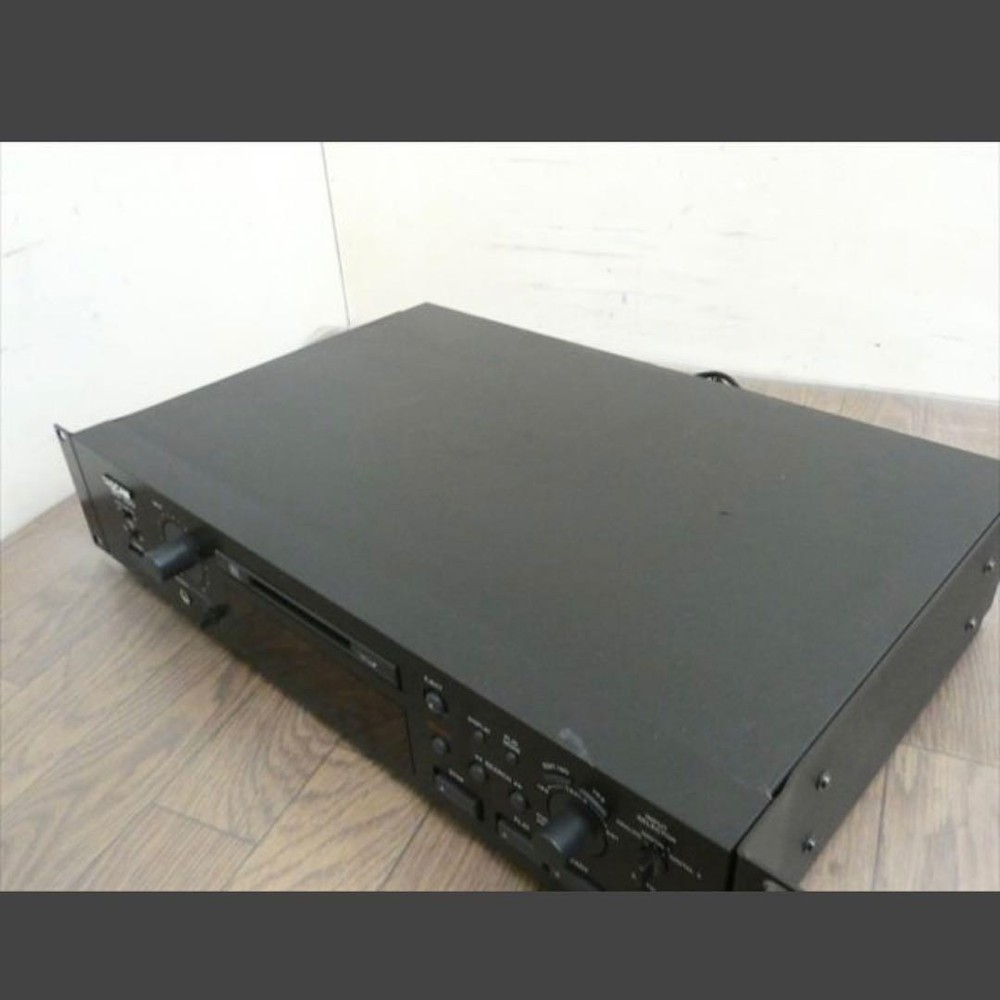 Used TASCAM MD-350 Mini Disk Record Player MD Deck Black