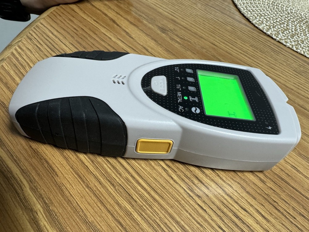 Stud Finder Shawty 5 In 1