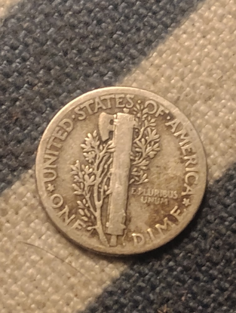1943 ERROR (IN COD WE TRUST) Mercury Dime Circulated Uncertified