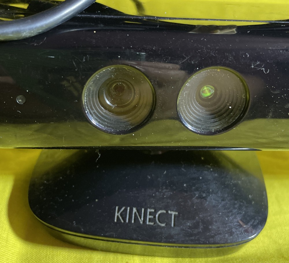 Genuine OEM Microsoft Xbox 360 Kinect Camera Sensor + 3 GaCall mmes