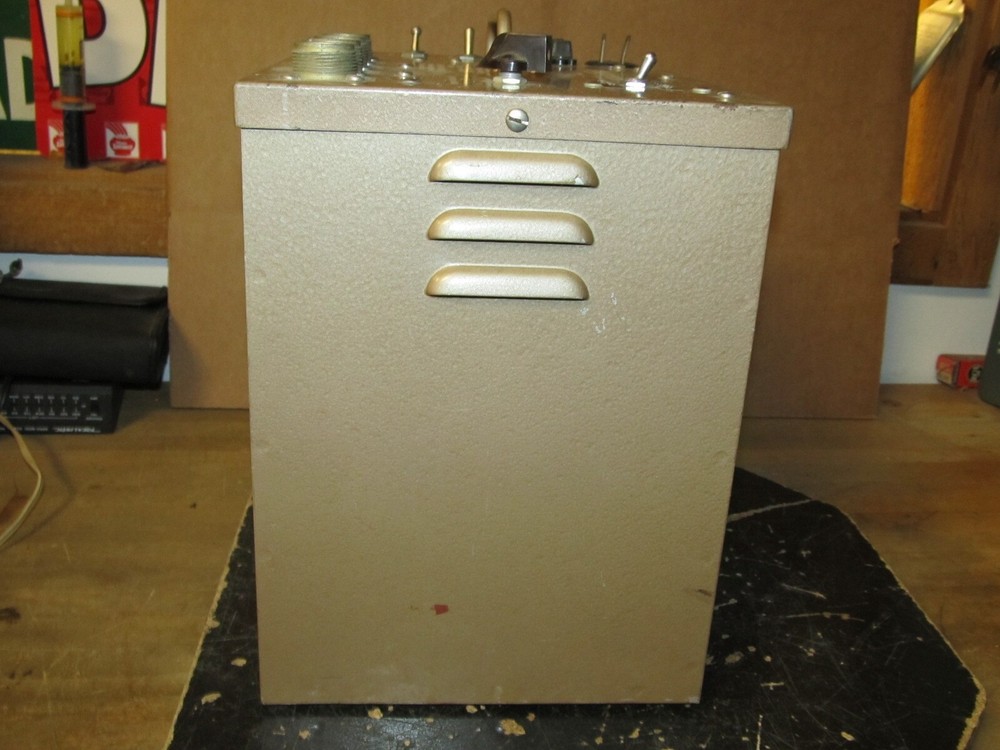 Speedotron Model C-600 Power Pack Brown Line