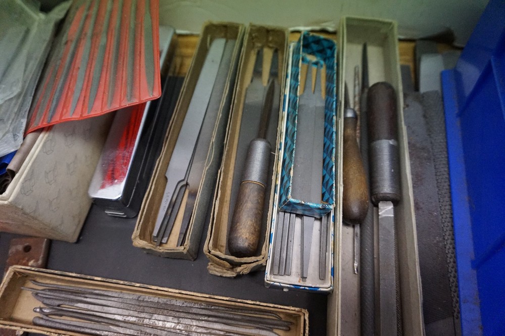 LARGE LOT OF FILES