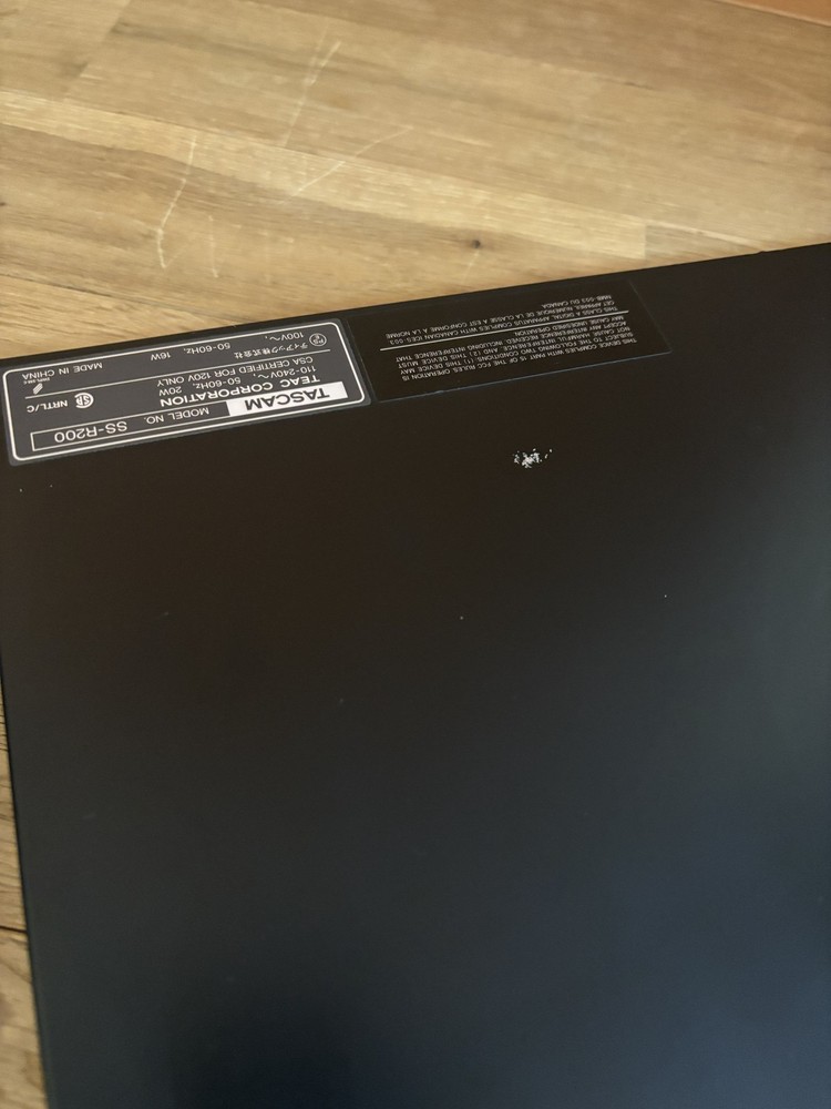 TASCAM SS-R200 Solid State Stereo Audio Recorder w/ RC-SS2 Remote