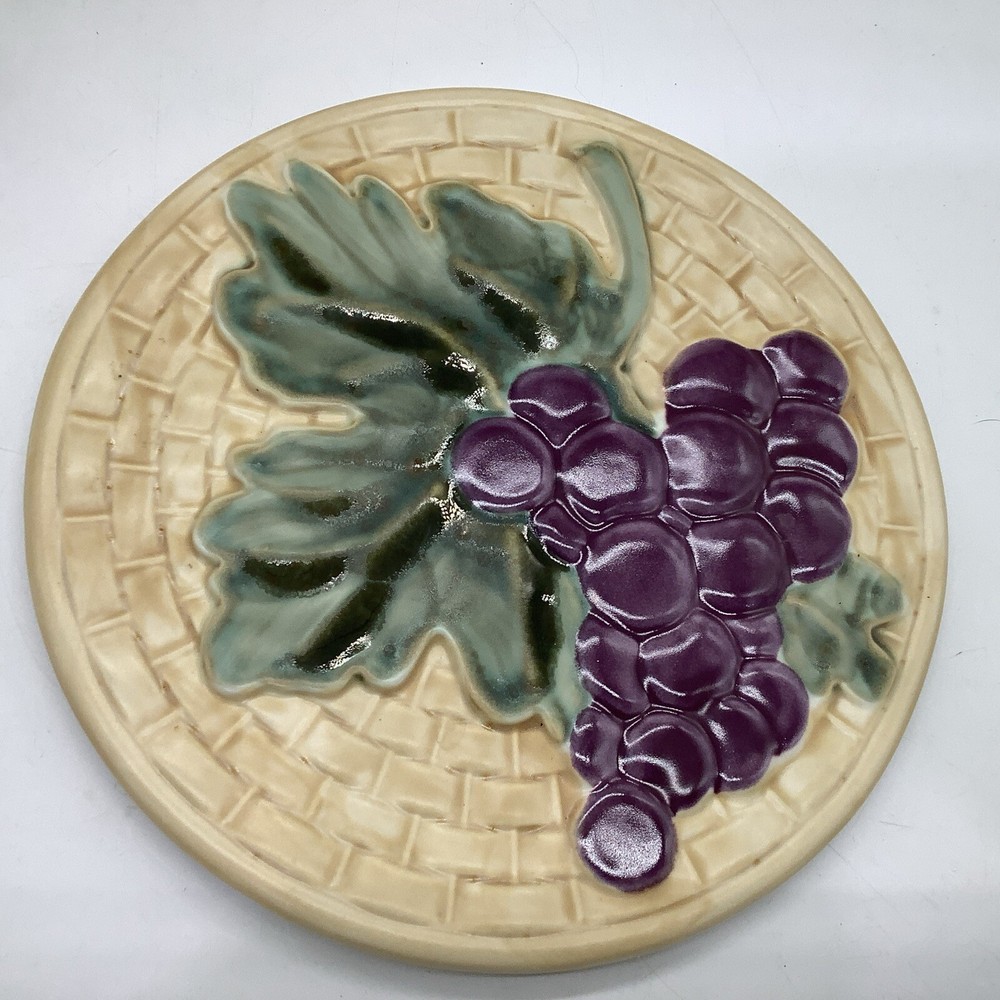 Pfaltzgraff 8” Trivet Purple Grapes Leaf & Basket Weave Pattern