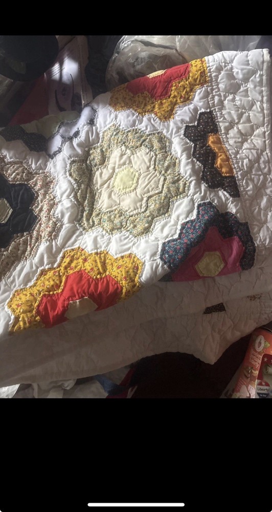 Queen Multicolor Hexagonal Patchwork Quilt Handmade Flower Theme Bedroom Decor