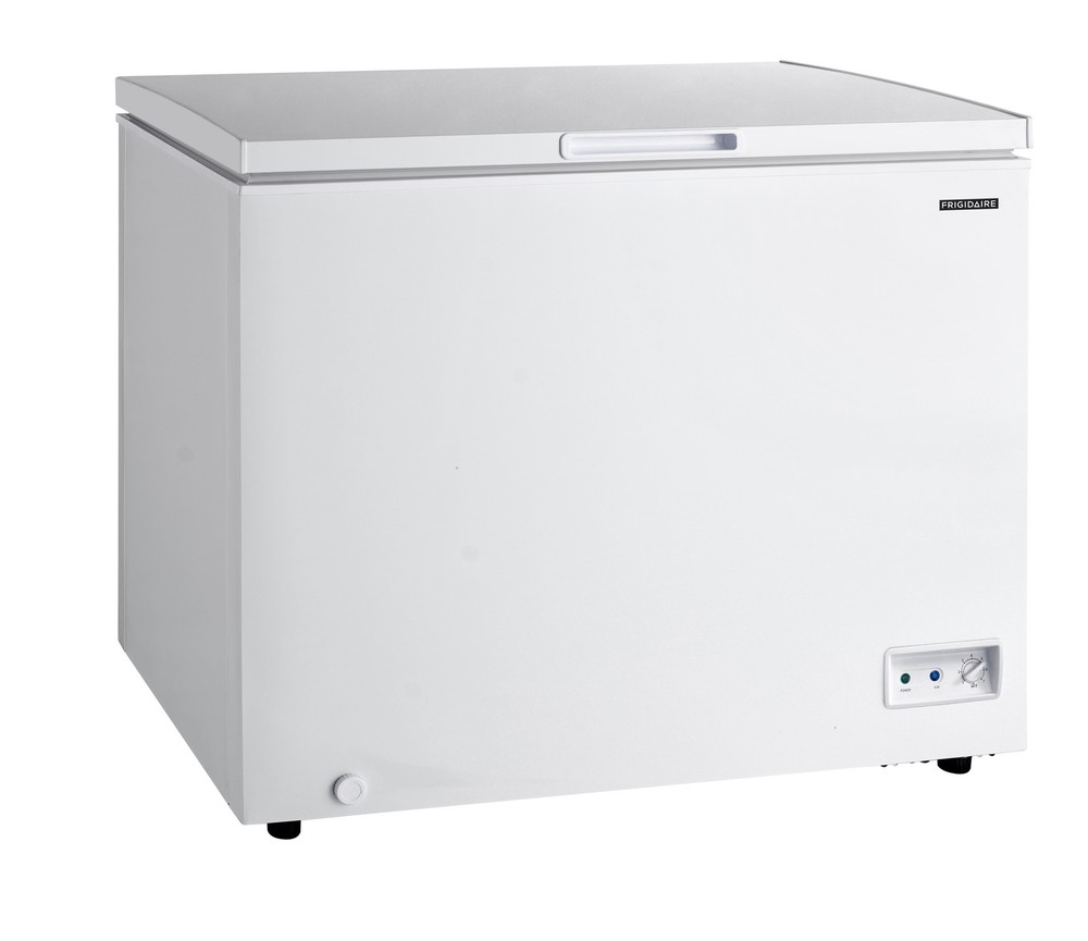 10.3 Cu. Ft. Chest Freezer Garage Ready EFRF1005 White