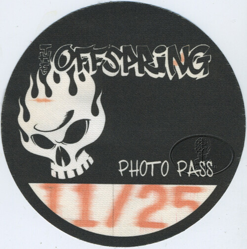 OFFSPRING 2000 Backstage Pass Photo