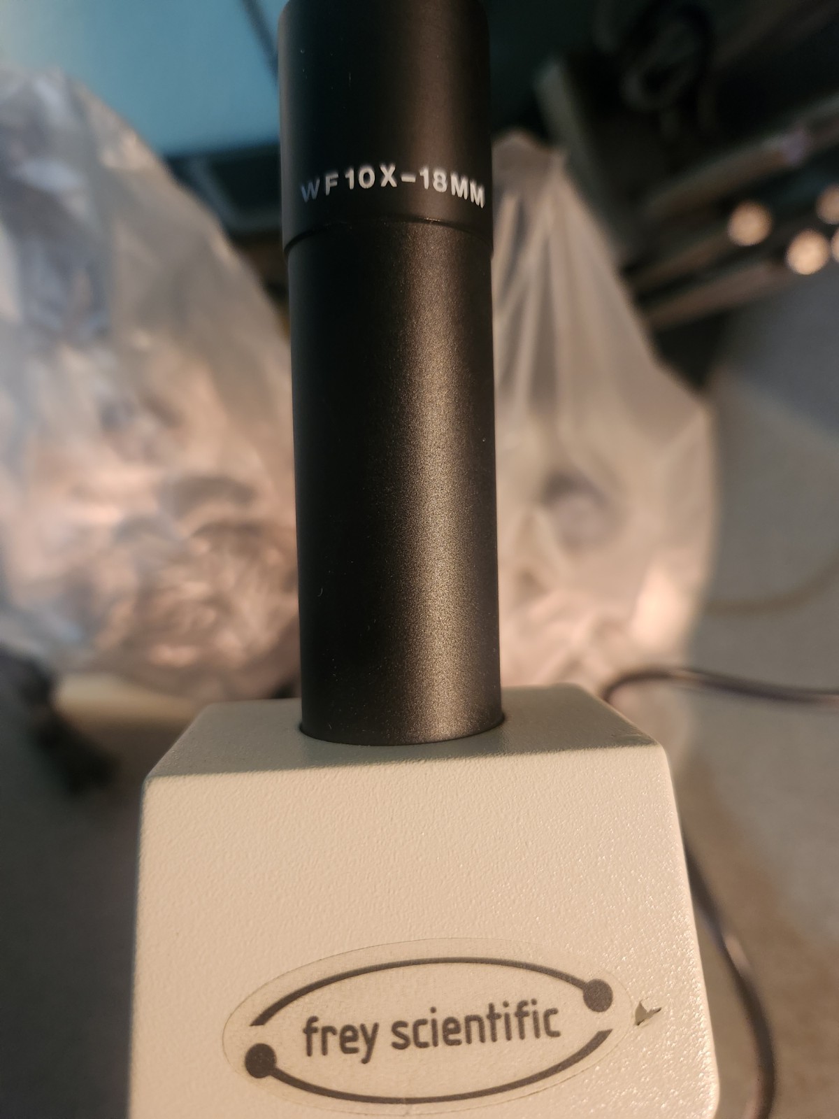 FREY SCIENTIFIC Microscope Model 131 Compound with x-y stage 40-400X Tested!