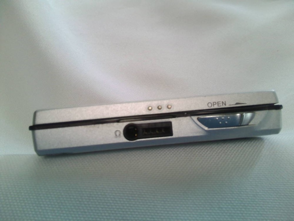 SONY MD Walkman MZ E700 Main unit only Junk