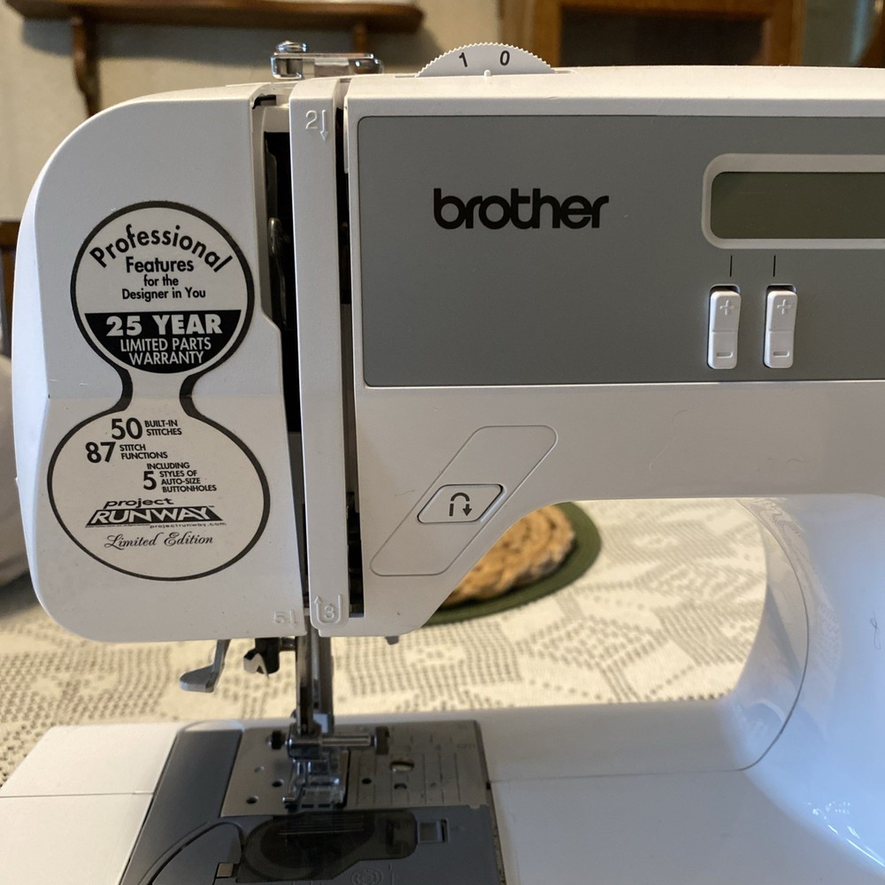 Brother sewing machine project runway limited edition CE-5000PRW computerized