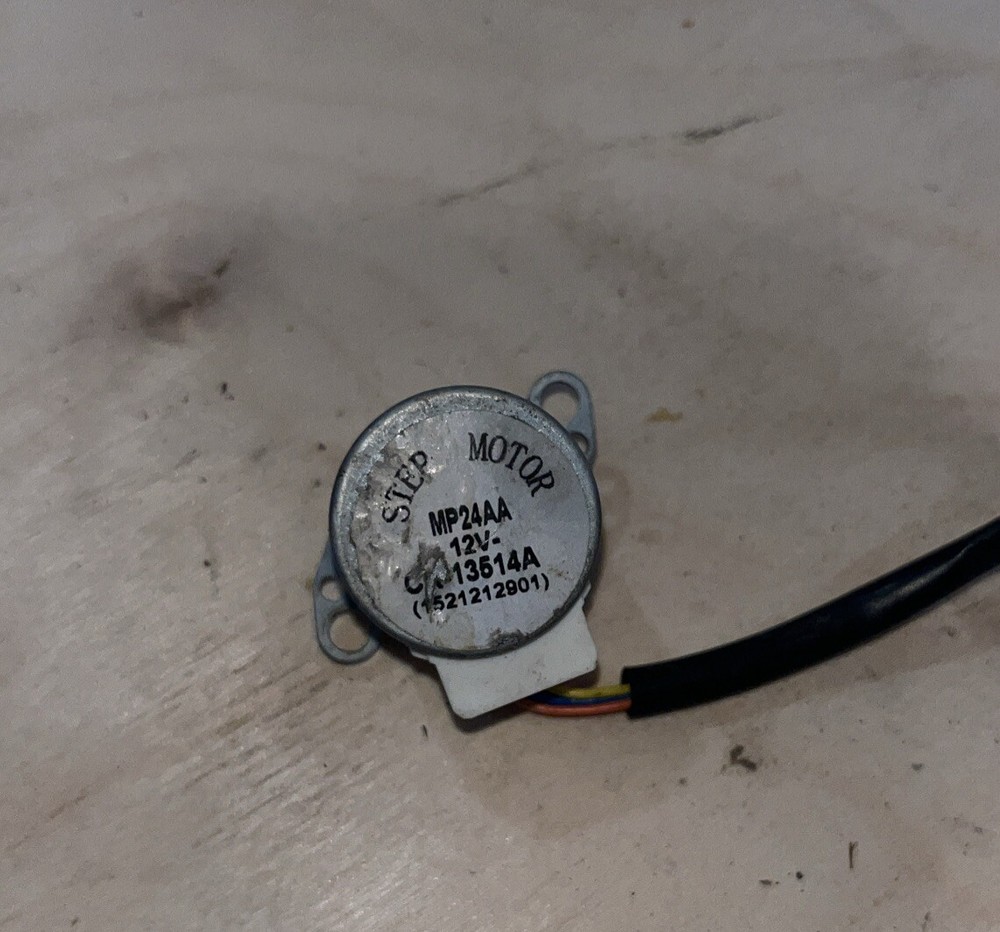 1521212901 Step Motor USED