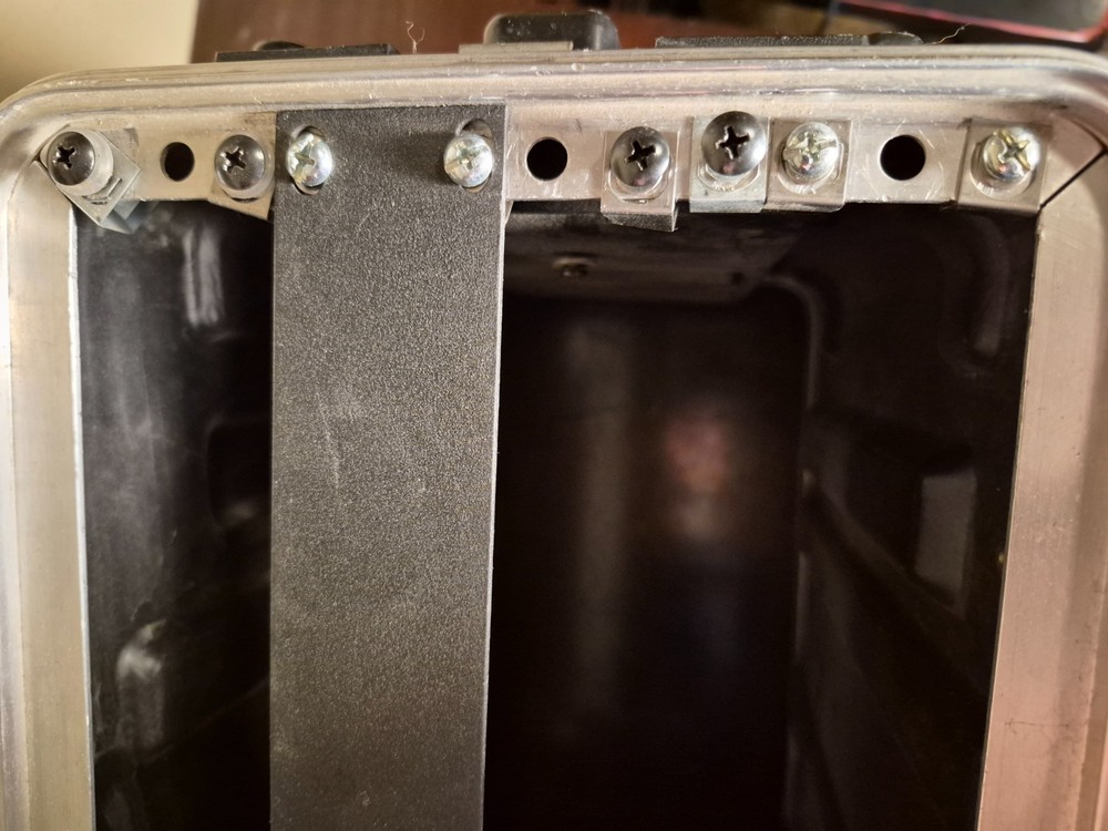 SKB 4U Durable Rack Case USED with screws