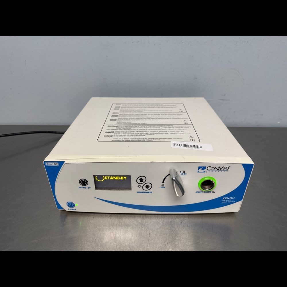 ConMed LS7700 Xenon Light Source