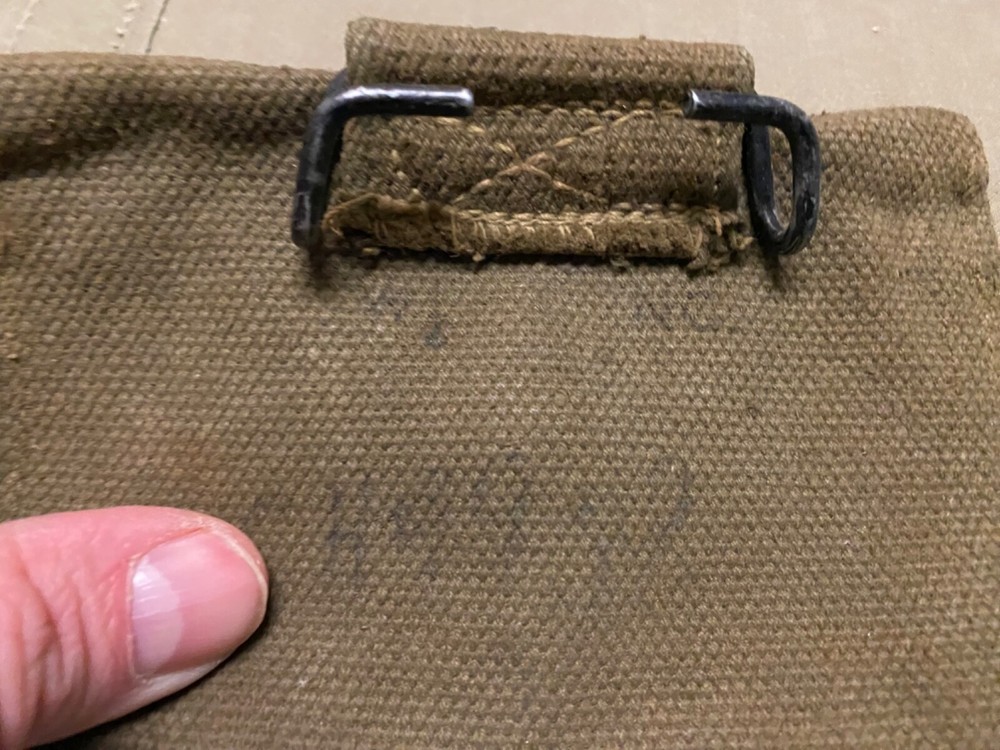 ORIGINAL WWII US ARMY INFANTRY M1942 FIRST AID CARLISLE BANDAGE CARRY BELT POUCH