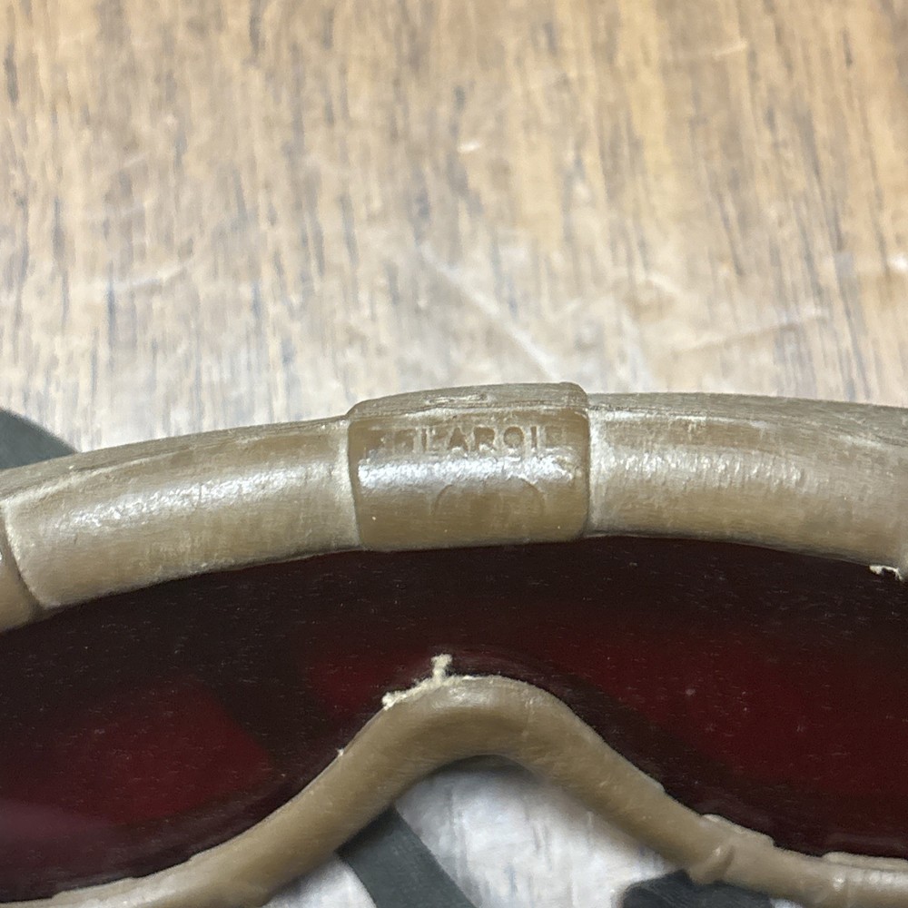 US WW2 Polaroid No. 1021 Goggles With Vinyl Case