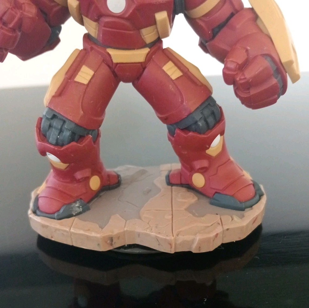 S1 Hulkbuster Disney Infinity 3.0 Marvel Figure