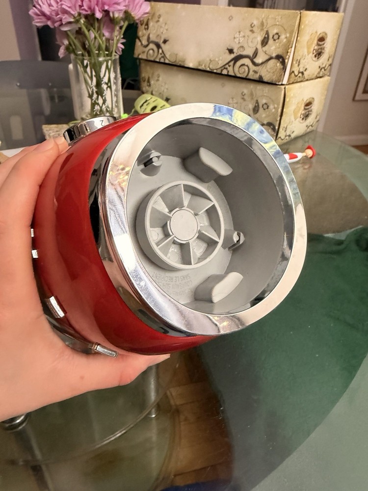 SMEG BLF01 Red Chrome Countertop Blender Base