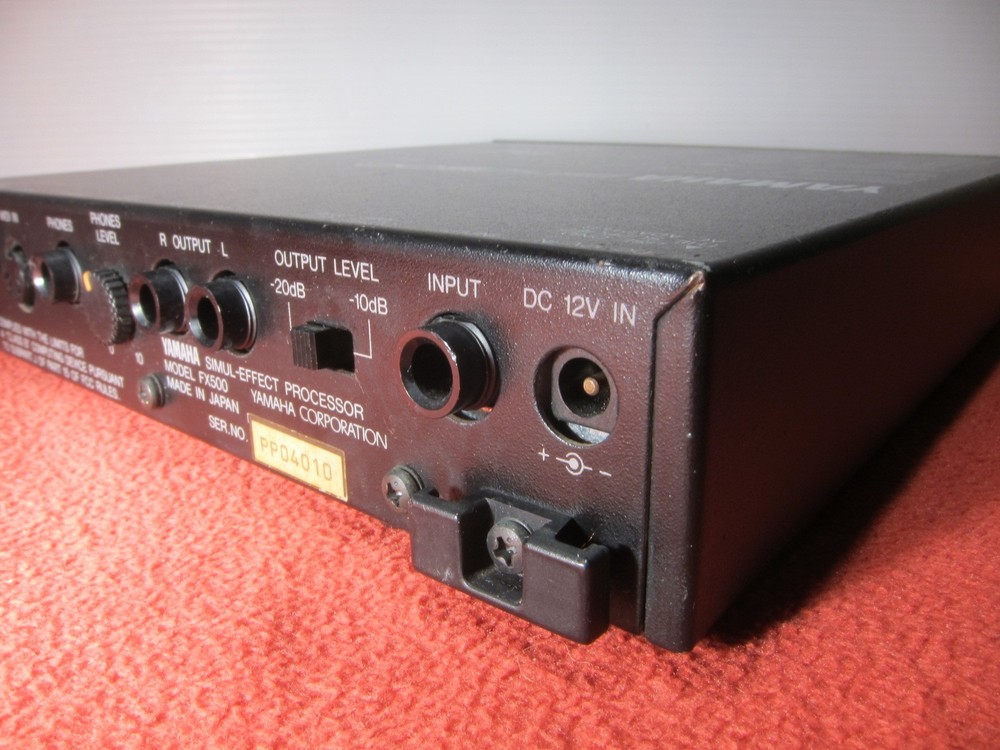 Yamaha Multi Effects Processor FX500 Guitar Effect w/ AC Adapter / Fast Shipping