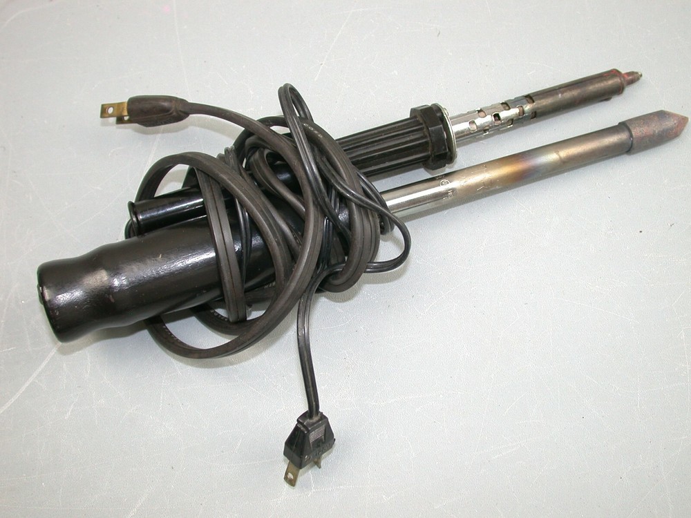 2 soldering irons – 65V
