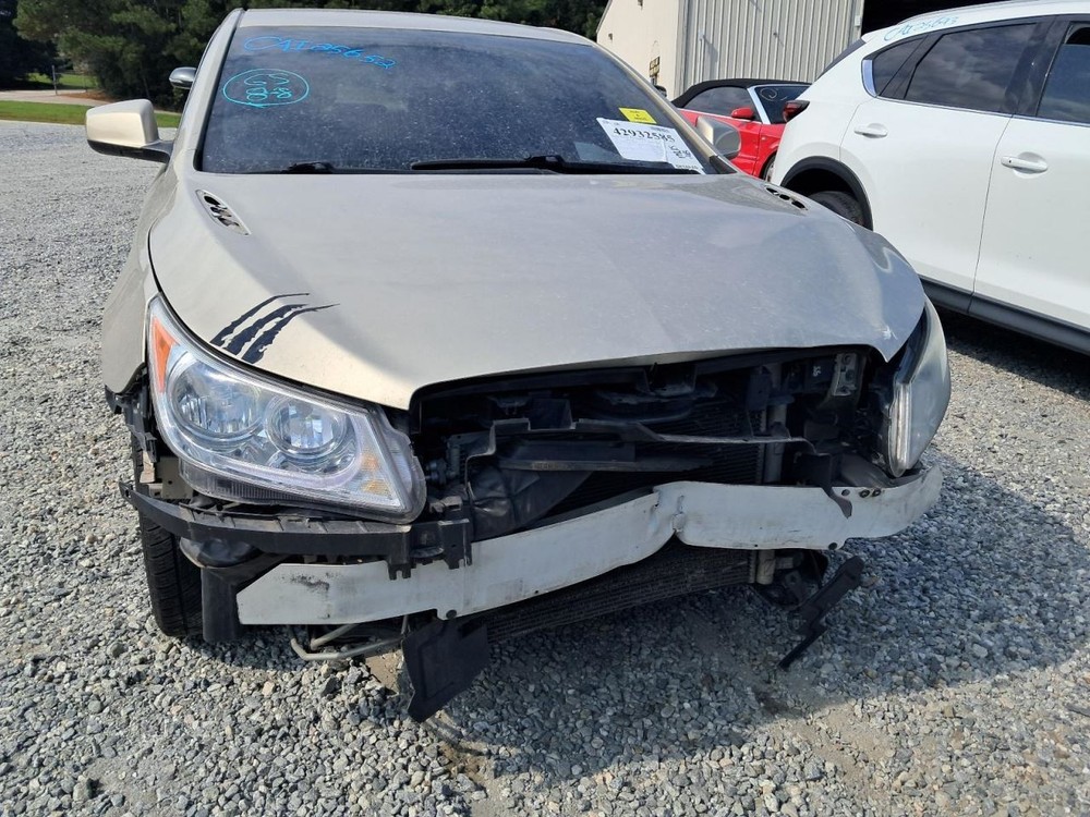 LACROSSE 2010 Glove Box 4790247