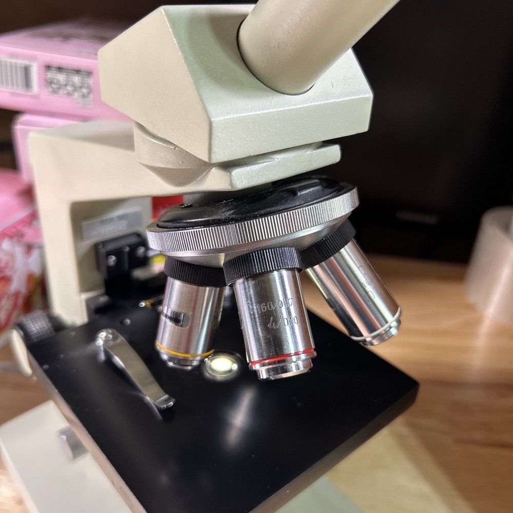 Cambridge Instruments Monocular Compound Microscope WF10X 4X/10X/40X Objectives